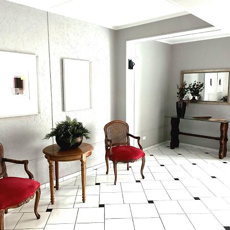 פיראסיסבה Hotel Princeton מראה חיצוני תמונה